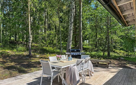 Skärgårdshem: Interieur Ontwerp, Flooring, Verdieping, Plafond, Appartement, Schaduw, Stoel, Lichte Inrichting, Lamp, Kamerplant