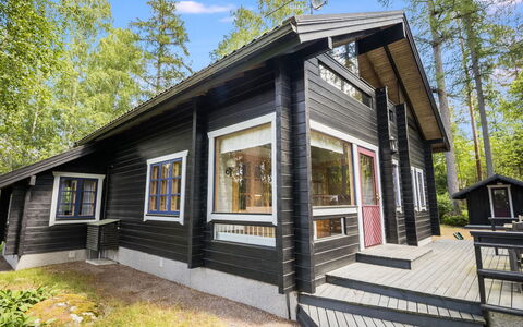 Rustholli17: Hout, Siding, Verblijf, Huis, Huis, Dak, Blokhut, Deur, Garden Gebouwen, Bos