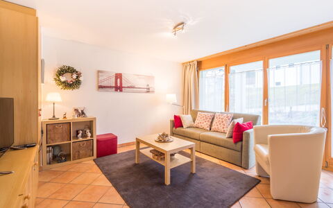 Val Mulin 14.1: Interieur Ontwerp, Flooring, Meubilair, Verdieping, Plafond, Bankstel, Kamer, Woonkamer, Appartement