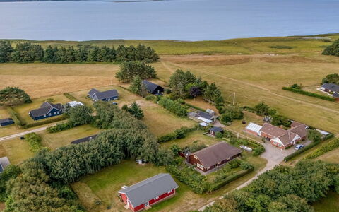 Taija - 200M to the Fjord: Vogelperspectief, Luchtfotografie, Woongebied, Dak, Landschap, Huis, Huis, Land Lot, Plain, Menselijke Nederzetting