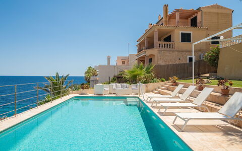 Magrana Pool House: Zwembad, Toevlucht, Zee, Buitenmeubels, Ligstoel, Vakantie, Kust, Vrije Tijd, Eco Hotel, Villa