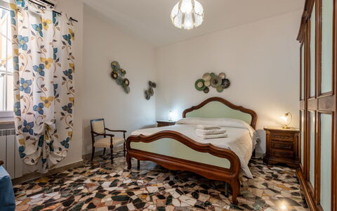 A Cà du Piero: Interieur Ontwerp, Flooring, Meubilair, Verdieping, Hout, Kamer, Plafond, Slaapkamer, Verlichting, Bed
