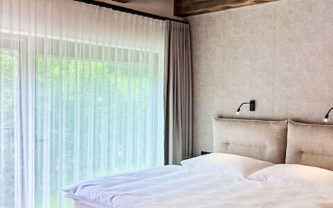 Pod Hvězdami: Interieur Ontwerp, Hout, Flooring, Verdieping, Meubilair, Plafond, Verlichting, Slaapkamer, Bed, Lichte Inrichting