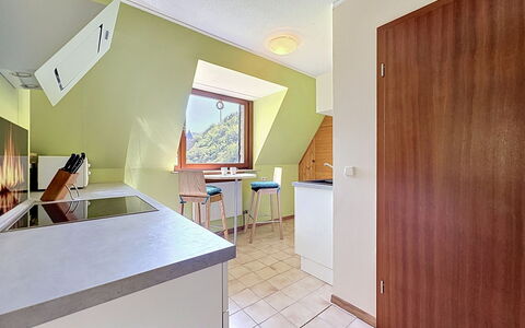 Schömbs: Interieur Ontwerp, Flooring, Hout, Plafond, Verdieping, Kamer, Meubilair, Keuken, Cabinetry, Zolder