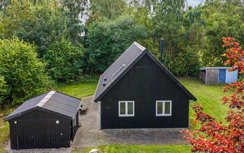 Zelda - 275M from the Sea: Huis, Verblijf, Huis, Dak, Landelijk Gebied, Gazon, Tuin, Garden Gebouwen, Schuur, Siding