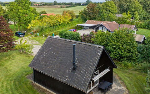 Zelda - 275M from the Sea: Dak, Huis, Verblijf, Garden Gebouwen, Schuur, Tuin, Gazon, Boerderij, Werf, Oprit