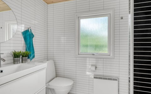 Lucian - from the Sea: Flooring, Loodgieterswerkinrichting, Interieur Ontwerp, Verdieping, Badkamer, Loodgieter, Wastafel, Tegel, Badkamerkast, Kraan