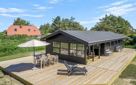 Goce - 300M from the Sea: Hout, Verblijf, Hardwood, Dek, Veranda, Schaduw, Natuurlijk Materiaal, Garden Gebouwen, Ontwerp, Outdoor Structuur