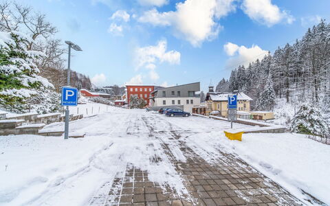 Janské Lázně 6: Toevlucht, Landgoed, Hacienda, Balkon, Badplaats, Zwembad, Hotel, Badplaats, Landscaping