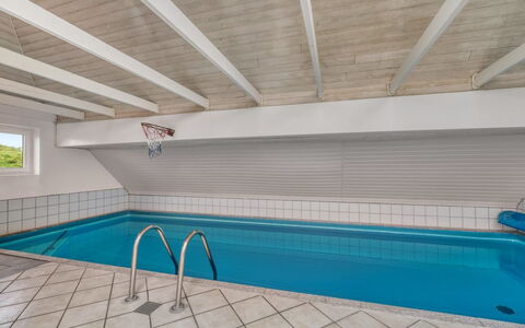 Janne - from the Sea: Toevlucht, Landgoed, Hacienda, Balkon, Badplaats, Zwembad, Hotel, Badplaats, Landscaping