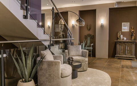 Saalbach-Hinterglemm 150: Meubilair, Interieur Ontwerp, Flooring, Verdieping, Verlichting, Plafond, Huis, Woonkamer, Appartement, Kamer