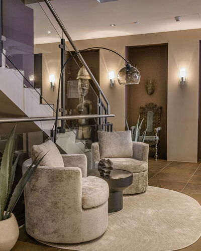 Saalbach-Hinterglemm 150: Meubilair, Interieur Ontwerp, Flooring, Verdieping, Verlichting, Plafond, Huis, Woonkamer, Appartement, Kamer