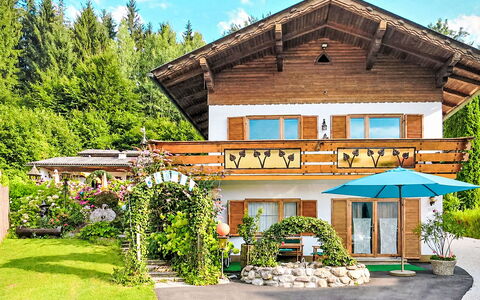 Velden am Wörthersee 39: Huis, Huis, Verblijf, Struik, Deur, Boerderij, Tuin, Landgoed, Landscaping