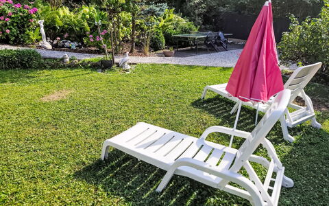 Velden am Wörthersee 39: Buitenmeubels, Meubilair, Ligstoel, Stoel, Tuin, Gazon, Vrije Tijd, Schaduw