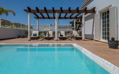 Villa Areias V6 Vip Properties: Toevlucht, Hotel, Badplaats