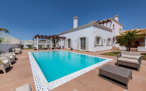 Villa Areias V6 Vip Properties: Toevlucht, Hotel, Badplaats