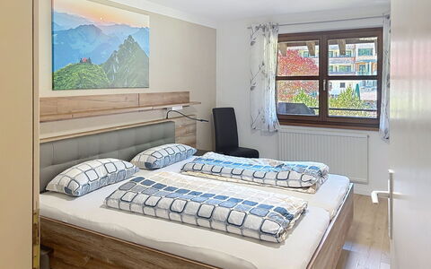 Mellau Appartments: Meubilair, Interieur Ontwerp, Bed, Slaapkamer, Hout, Flooring, Kamer, Verdieping, Laken, Bedding