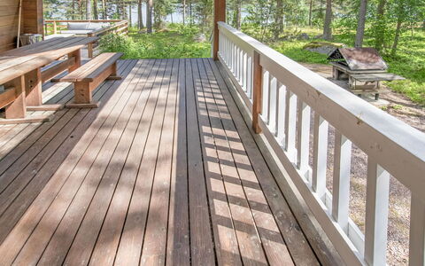 Loviisa 614: Hout, Houten Vloer, Flooring, Hardwood, Verdieping, Plank, Beits, Dek, Veranda, Samengesteld Materiaal