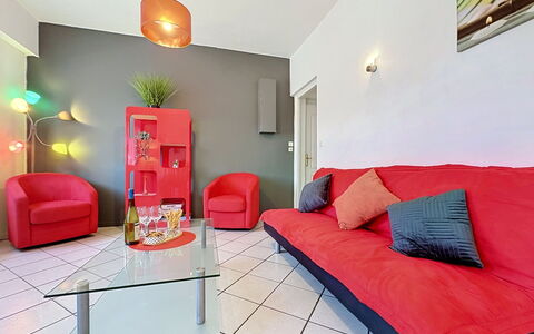 L'Estuaire: Interieur Ontwerp, Meubilair, Flooring, Plafond, Verdieping, Kamer, Appartement, Bankstel, Verlichting, Woonkamer