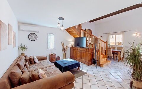 Sérénité: Meubilair, Flooring, Interieur Ontwerp, Bankstel, Verdieping, Appartement, Plafond, Woonkamer, Huis, Kamer