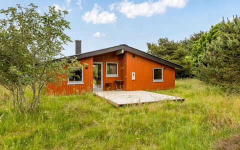 Tuija - 2.8Km from the Sea: Hout, Meubilair, Stoel, Zee, Appartement, Balkon, Oceaan, Schaduw, Buitenmeubels, Beits