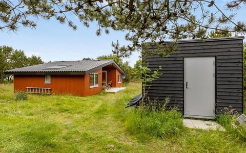 Tuija - 2.8Km from the Sea: Hout, Meubilair, Stoel, Zee, Appartement, Balkon, Oceaan, Schaduw, Buitenmeubels, Beits