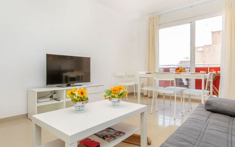 Benicarlo Center: Hout, Meubilair, Stoel, Zee, Appartement, Balkon, Oceaan, Schaduw, Buitenmeubels, Beits