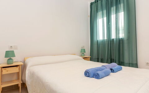 Benicarlo Center: Hout, Meubilair, Stoel, Zee, Appartement, Balkon, Oceaan, Schaduw, Buitenmeubels, Beits