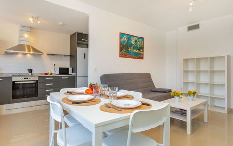 Benicarlo Center: Hout, Meubilair, Stoel, Zee, Appartement, Balkon, Oceaan, Schaduw, Buitenmeubels, Beits
