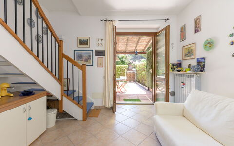 La Molletta: Interieur Ontwerp, Flooring, Verdieping, Meubilair, Deur, Huis, Appartement, Kamer, Kamerplant, Beits