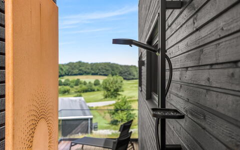 Sedine - 500M from the Sea: Gras, Huis, Land Lot, Tuin, Groundcover, Deur, Siding, Boerderij, Garden Gebouwen