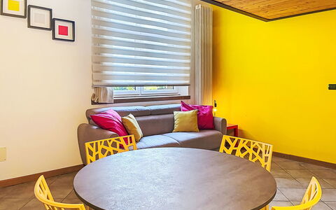 Tiny Loft: Zwembad, Woongebied, Thermae, Toevlucht, Samengesteld Materiaal, Vrije Tijd, Landgoed, Kunstgras, Hacienda, Villa
