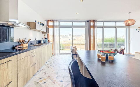 Sombreuil: Flooring, Meubilair, Hout, Keuken, Countertop, Verdieping, Interieur Ontwerp, Cabinetry, Appartement, Houten Vloer