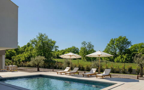 Nara: Meubilair, Buitenmeubels, Stoel, Tuin, Beits, Gazon, Hardwood, Schaduw, Backyard