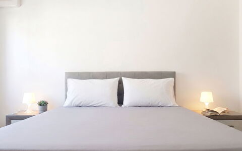 Dado: Meubilair, Buitenmeubels, Stoel, Tuin, Beits, Gazon, Hardwood, Schaduw, Backyard