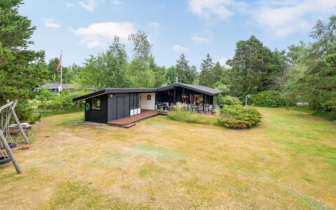 Siggi - 400M from the Sea: Landgoed, Schaduw, Oprit, Boerderij