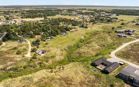 Ija - 1.3Km from the Sea: Ecoregio, Vogelperspectief, Plain, Landschap, Luchtfotografie, Land Lot, Landelijk Gebied, Veld, Dorp, Prairie