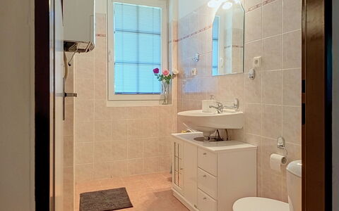 Harrachovka: Woongebied, Appartement, Landgoed, Toevlucht, Herenhuis, Balkon, Villa, Zwembad