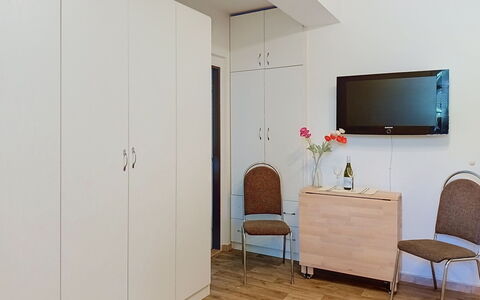 Harrachovka: Woongebied, Appartement, Landgoed, Toevlucht, Herenhuis, Balkon, Villa, Zwembad