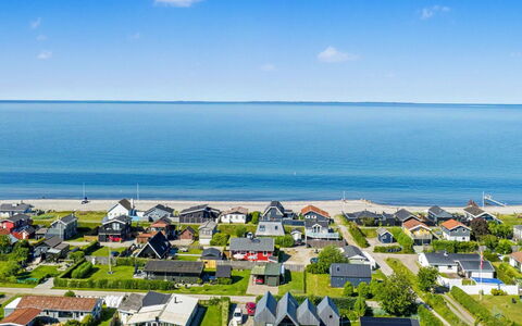 Evdokija - 50M from the Sea: Blauw, Kust, Zee, Kust En Oceanic Landvormen, Landschap, Oceaan, Strand, Kust, Tropen, Golf