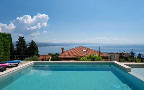 Salvia: Woongebied, Appartement, Landgoed, Toevlucht, Herenhuis, Balkon, Villa, Zwembad