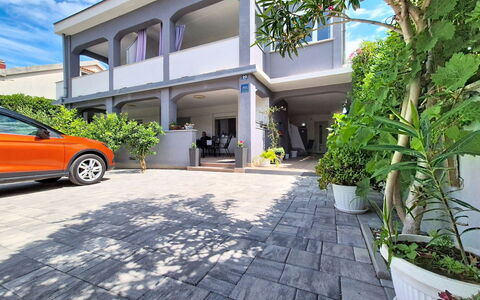 Pag Povljana 200: Woongebied, Appartement, Landgoed, Toevlucht, Herenhuis, Balkon, Villa, Zwembad