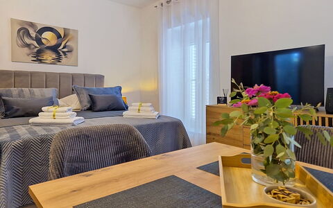 Libar: Woongebied, Appartement, Landgoed, Toevlucht, Herenhuis, Balkon, Villa, Zwembad