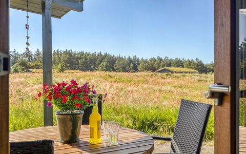 Satu - 1.5Km from the Sea: Land Lot, Veranda, Verblijf, Prairie, Weide, Stoel, Boerderij, Garden Gebouwen, Boerderij, Eco Hotel