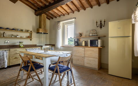 Il Casale al Colle: Meubilair, Interieur Ontwerp, Flooring, Hout, Plafond, Verdieping, Huis, Keuken, Kamer, Cabinetry