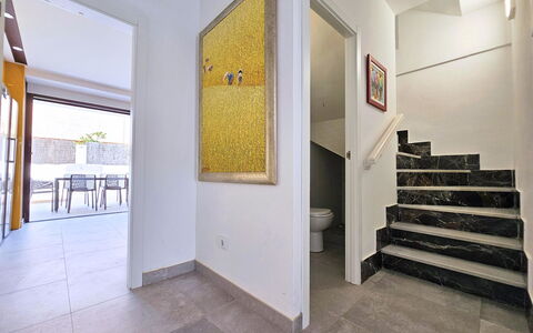 Sweet Home Cabo de Palos: Appartement, Architectuur, Woongebied, Condominium, Samengesteld Materiaal, Stedelijk Ontwerp, Balkon, Gemengd Gebruik, Schaduw