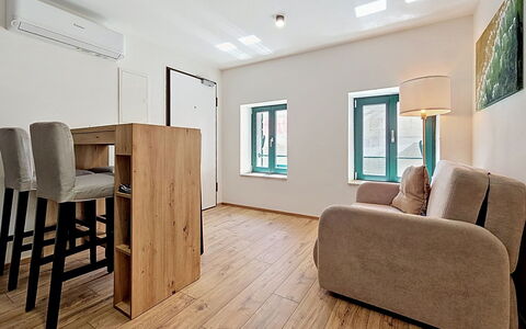 Dalmatica: Appartement, Architectuur, Woongebied, Condominium, Samengesteld Materiaal, Stedelijk Ontwerp, Balkon, Gemengd Gebruik, Schaduw