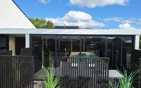 Gundula - 1.3Km from the Sea: Dak, Huis, Huis, Verblijf, Deur, Siding, Dek, Veranda, Plank, Hardwood