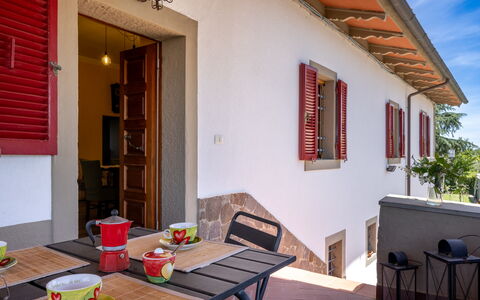 Il Cipresso, Casa dei Nonni, Cortona: Hout, Deur, Huis, Huis, Beits, Verblijf, Hardwood, Schaduw, Kamerplant, Veranda