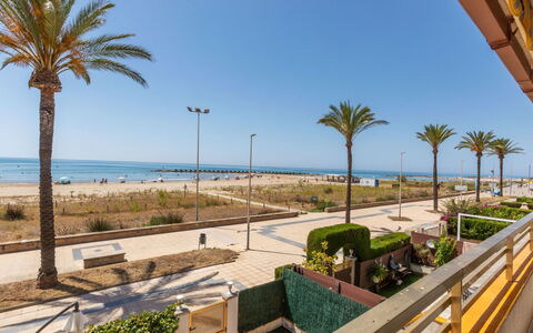 Maritim: Schaduw, Appartement, Strand, Kust, Tropen, Gang, Balkon, Hotel, Badplaats